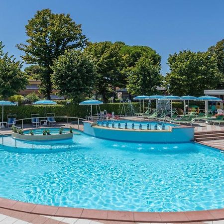 Hotel Smeraldo Чезенатіко Екстер'єр фото