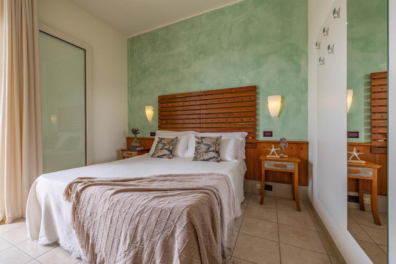 Hotel Smeraldo Чезенатіко Екстер'єр фото